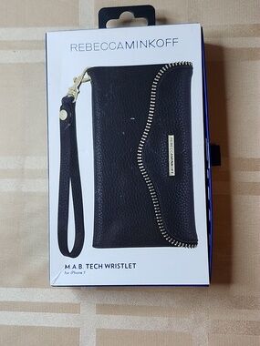 🆕️ Rebecca Minkoff Leather M.A.B. Tech Wristlet